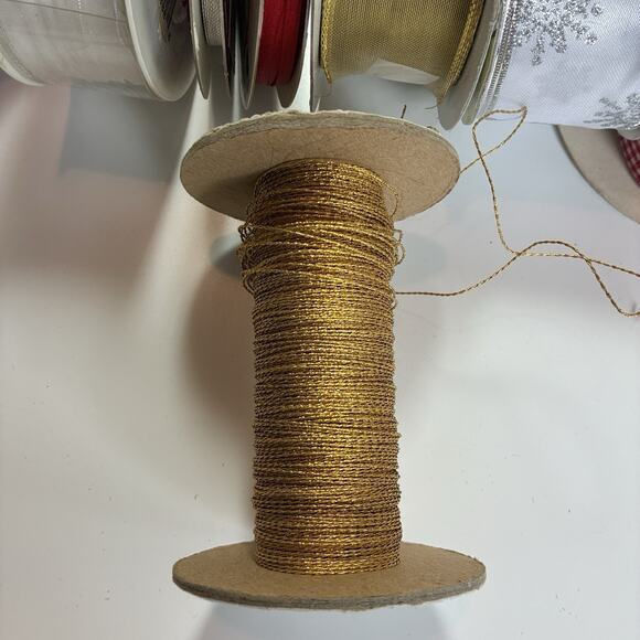 Lot 14 ROLLS CHRISTMAS HOLIDAY Wired RIBBON TRIM VARIOUS length/pattern - Picture 3 of 8